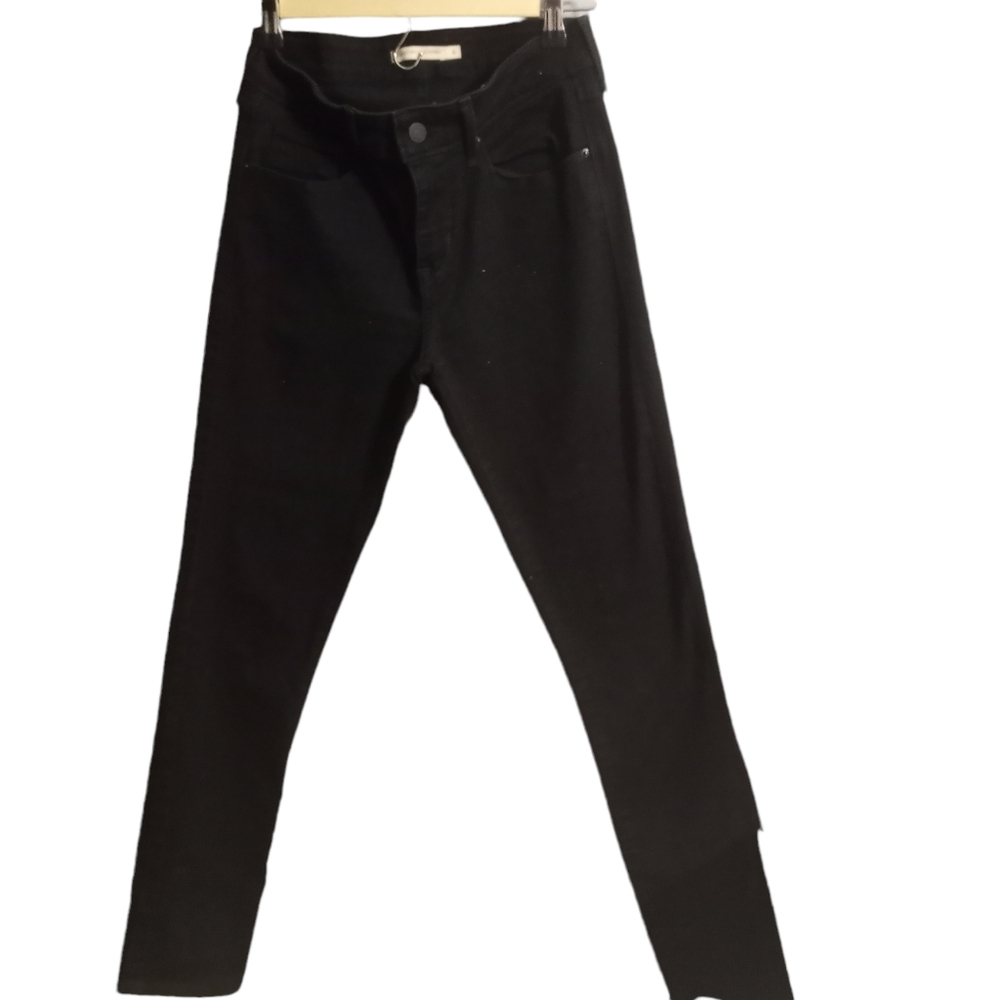 Levi's black classic jeans